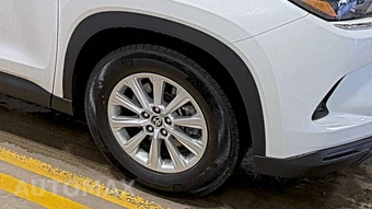 2024 Toyota Grand Highlander XLE - miniatura 8