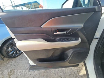 2024 Toyota Grand Highlander XLE - miniatura 9