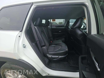 2024 Toyota Grand Highlander XLE - miniatura 17