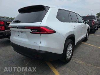 2024 Toyota Grand Highlander XLE - miniatura 3
