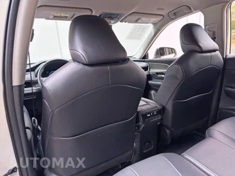 2024 Toyota Grand Highlander XLE - miniatura 33
