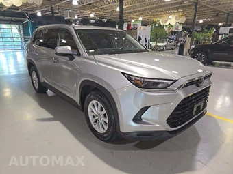 2024 Toyota Grand Highlander XLE - miniatura 4