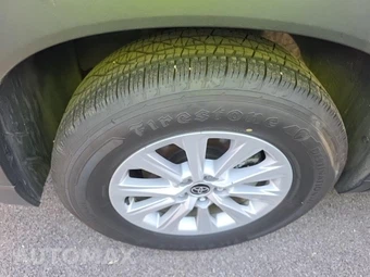 2024 Toyota Grand Highlander XLE - miniatura 10
