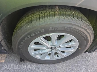 2024 Toyota Grand Highlander XLE - miniatura 9