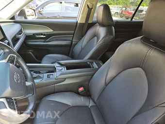 2024 Toyota Grand Highlander XLE - miniatura 3