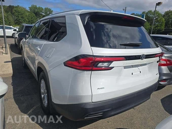 2024 Toyota Grand Highlander XLE - miniatura 2