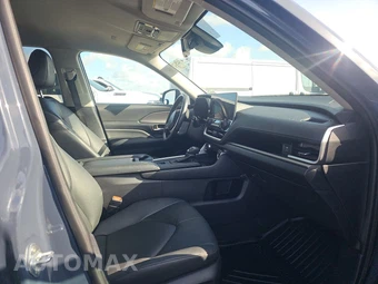 2024 Toyota Grand Highlander XLE - miniatura 8