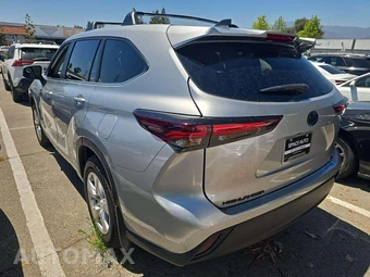 2024 Toyota Highlander Hybrid LE - miniatura 2