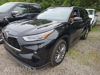 2024 Toyota Highlander Hybrid Platinum