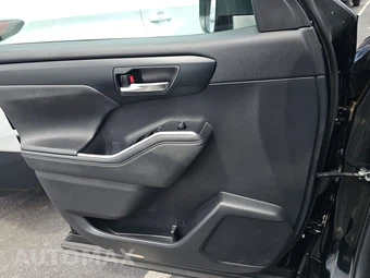 2024 Toyota Highlander Hybrid XLE - miniatura 9