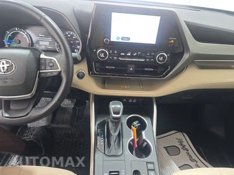 2024 Toyota Highlander Hybrid XLE - miniatura 11