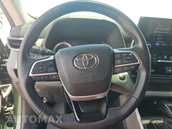 2024 Toyota Highlander LE - miniatura 10