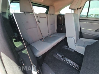 2024 Toyota Highlander LE - miniatura 14