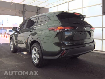 2024 Toyota Highlander LE - miniatura 6