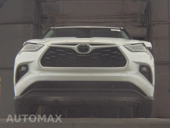 2024 Toyota Highlander LE - miniatura 3