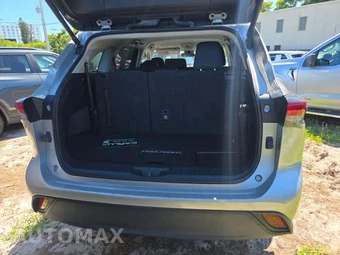 2024 Toyota Highlander LE - miniatura 15