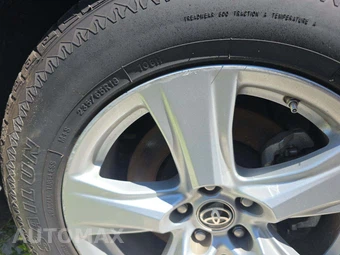 2024 Toyota Highlander LE - miniatura 32