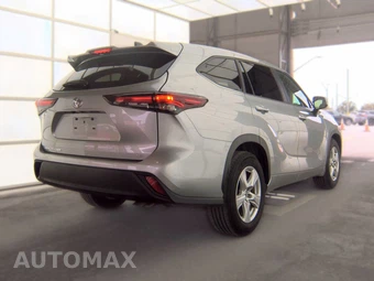 2024 Toyota Highlander LE - miniatura 5