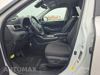2024 Toyota Highlander LE – miniatura 7
