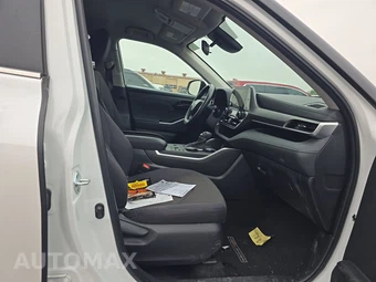 2024 Toyota Highlander LE – miniatura 8