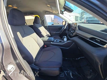 2024 Toyota Highlander LE - miniatura 19
