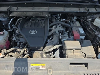2024 Toyota Highlander LE - miniatura 16