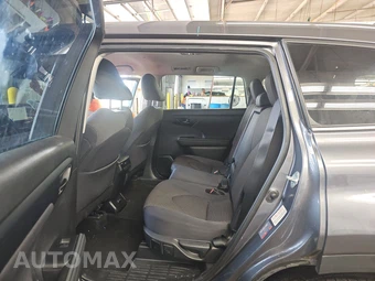 2024 Toyota Highlander LE - miniatura 13