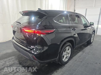 2024 Toyota Highlander LE – miniatura 4
