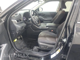2024 Toyota Highlander LE – miniatura 7