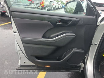 2024 Toyota Highlander LE - miniatura 15