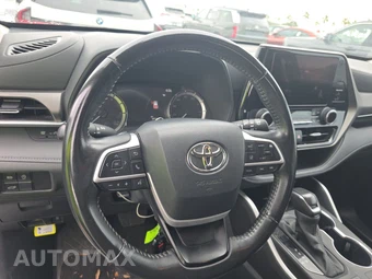 2024 Toyota Highlander LE - miniatura 16