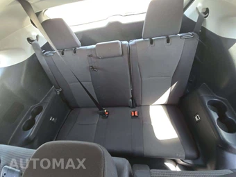 2024 Toyota Highlander LE - miniatura 14