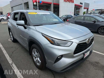 2024 Toyota Highlander LE - miniatura 4