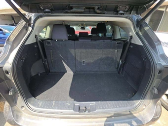 2024 Toyota Highlander LE - miniatura 15