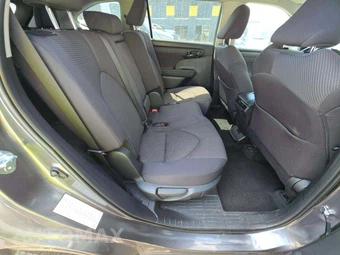 2024 Toyota Highlander LE - miniatura 17
