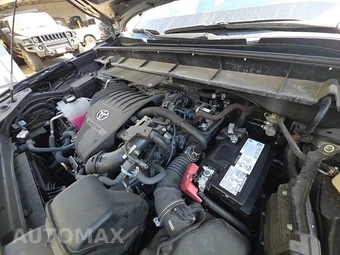 2024 Toyota Highlander LE - miniatura 23