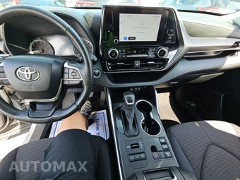 2024 Toyota Highlander LE - miniatura 11