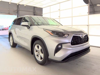 2024 Toyota Highlander LE - miniatura 3