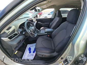 2024 Toyota Highlander LE - miniatura 7