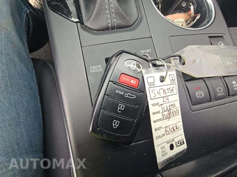 2024 Toyota Highlander LE – miniatura 5