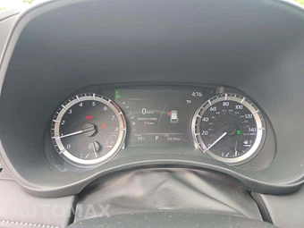 2024 Toyota Highlander LE – miniatura 6
