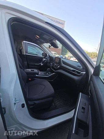 2024 Toyota Highlander LE - miniatura 19
