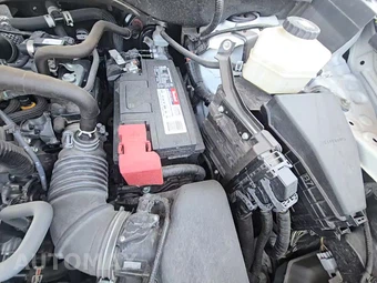 2024 Toyota Highlander LE - miniatura 26
