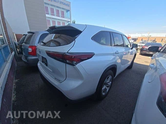 2024 Toyota Highlander LE - miniatura 3