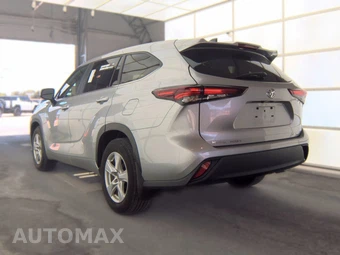 2024 Toyota Highlander LE - miniatura 8