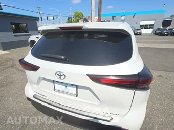 2024 Toyota Highlander LE - miniatura 4