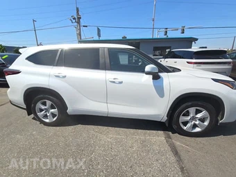 2024 Toyota Highlander LE - miniatura 5