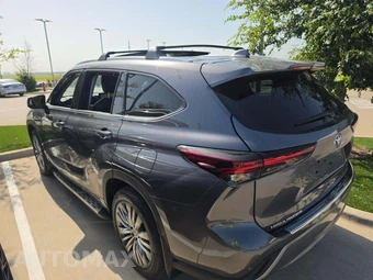 2024 Toyota Highlander Platinum - miniatura 2