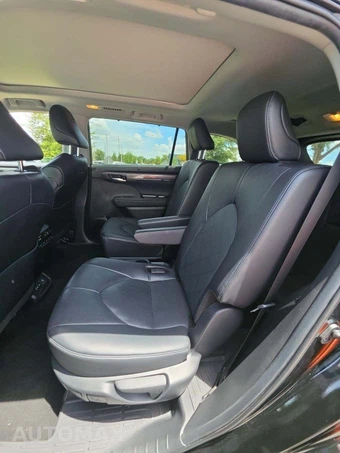 2024 Toyota Highlander Platinum - miniatura 10