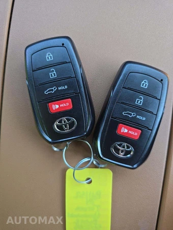 2024 Toyota Highlander Platinum - miniatura 8